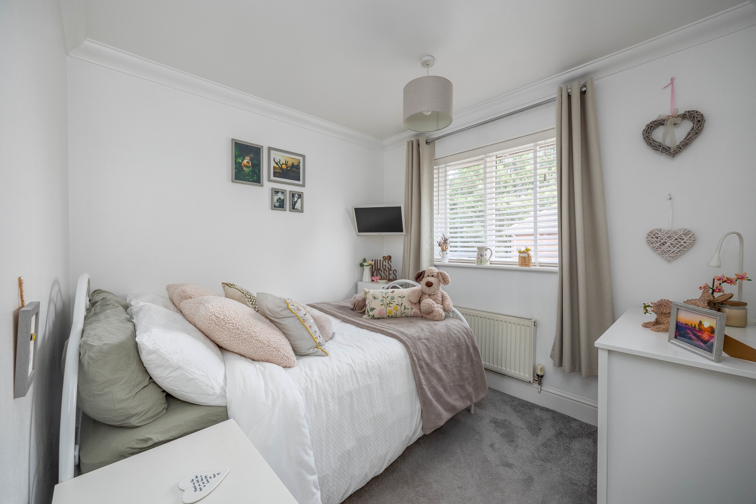 Bure Grove, Willenhall, WV13