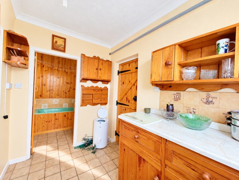 Hazel Grove, Bilston, WV14