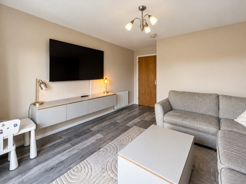 Squires Grove, Willenhall, WV12
