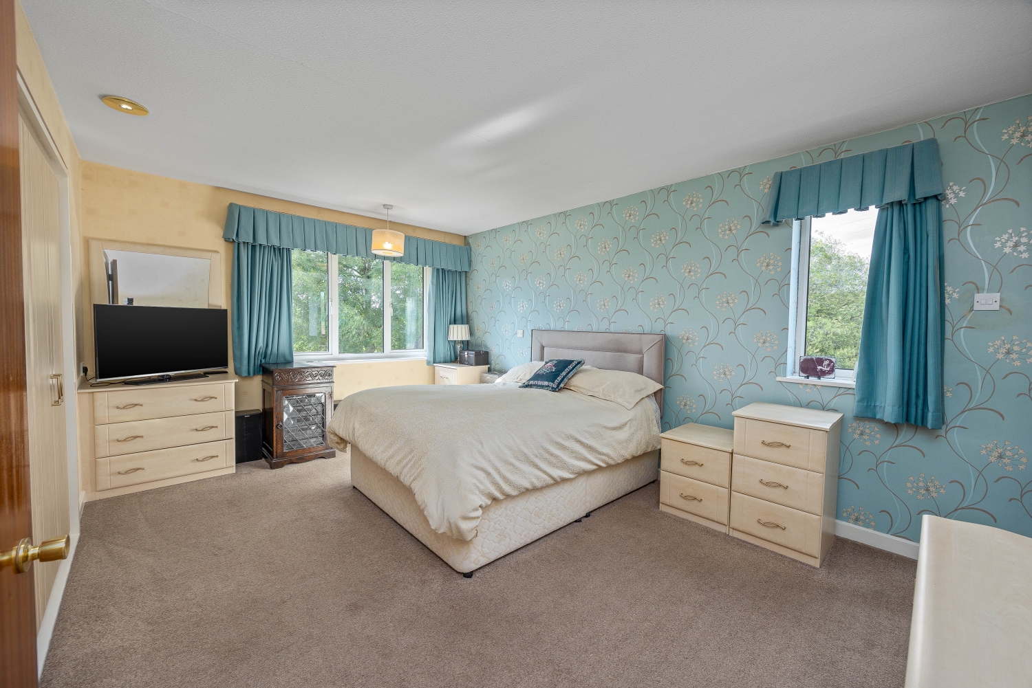 Greenleighs, Sedgley, DY3