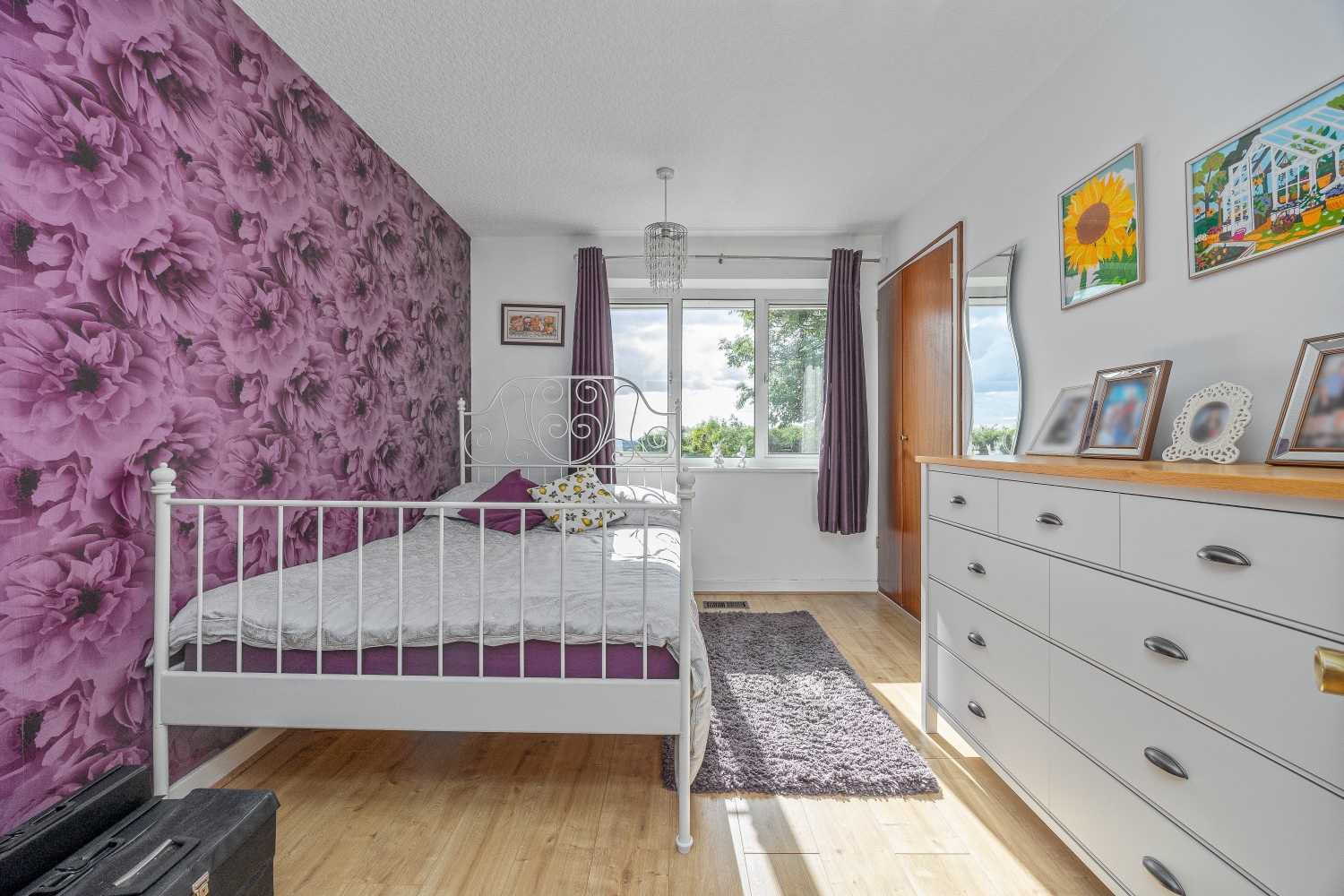 Greenleighs, Sedgley, DY3