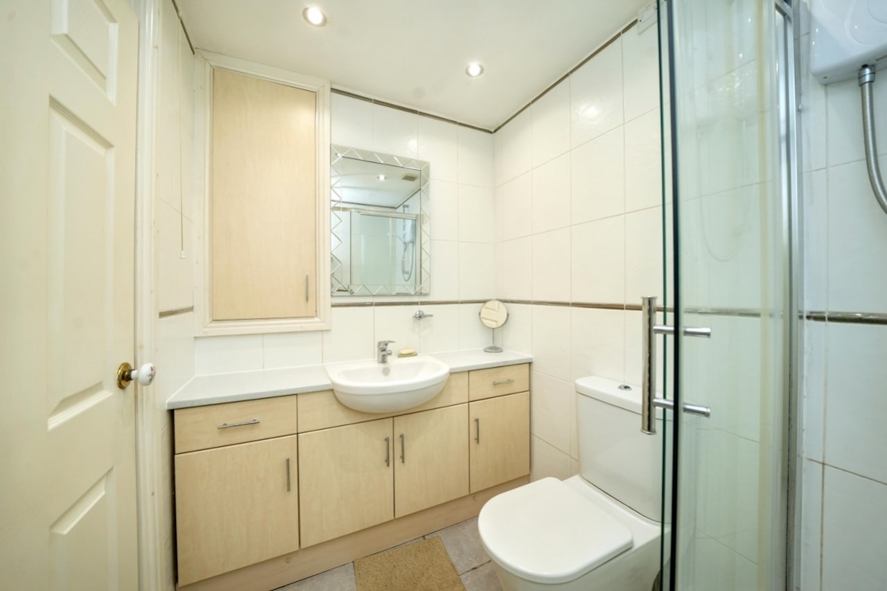Woburn Avenue, Willenhall, West Midlands, WV12