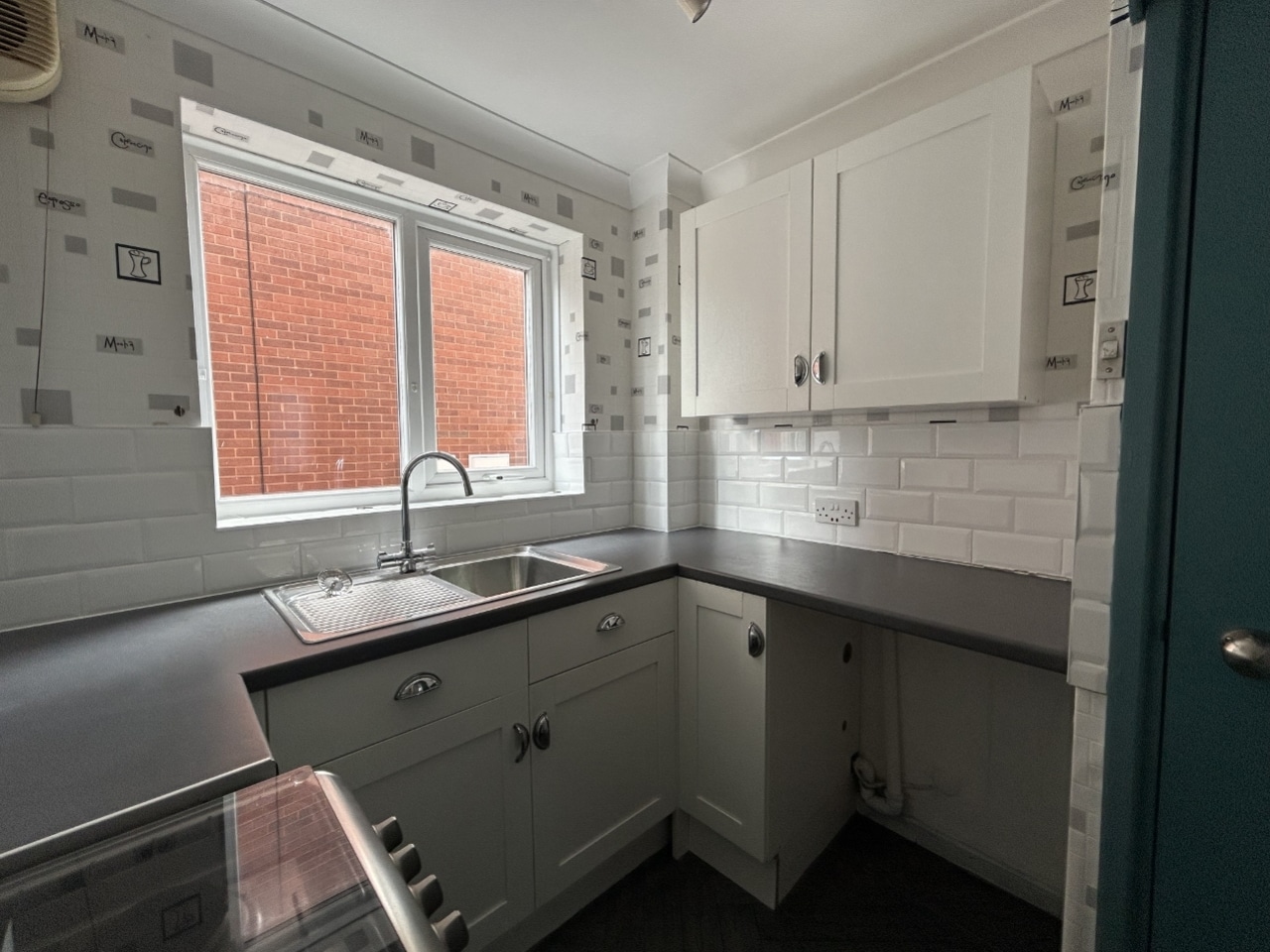Chatsworth Close, Willenhall, West Midlands, WV12