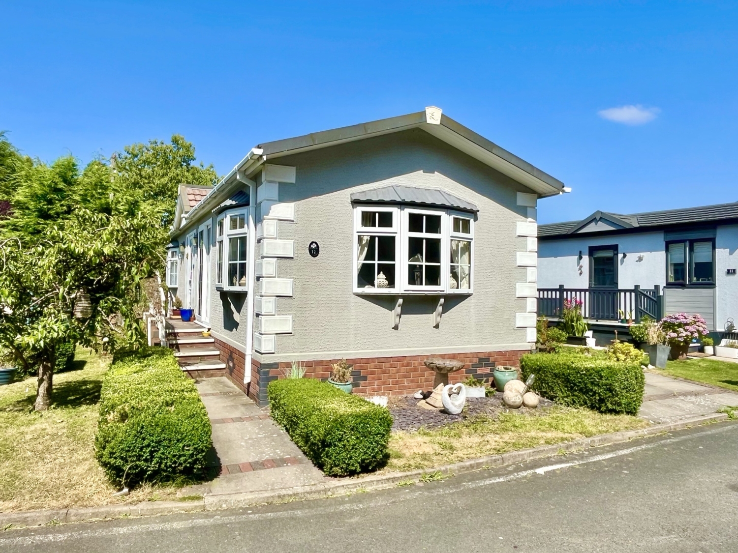 Sunnybank, Lapley