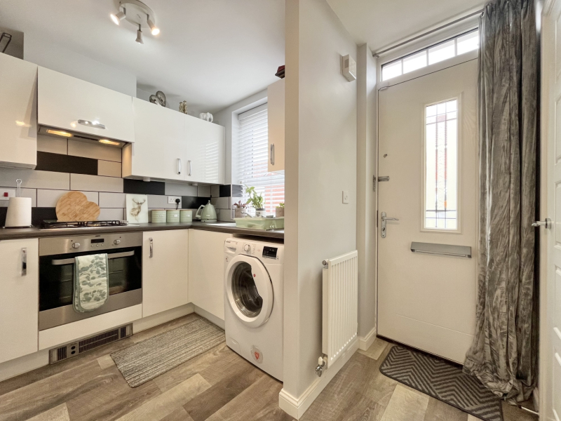 Thruxton Avenue, Wolverhampton, WV10