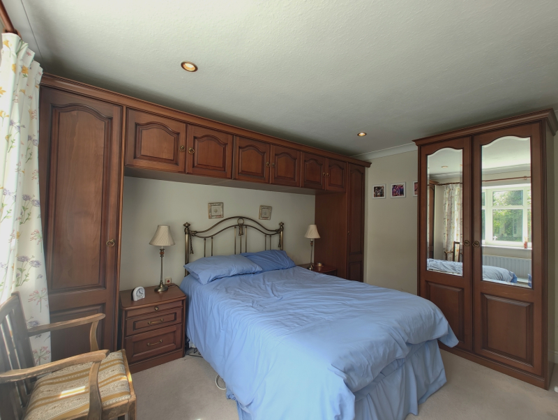 Cotwall End Road, THE STRAITS, DY3 3EL