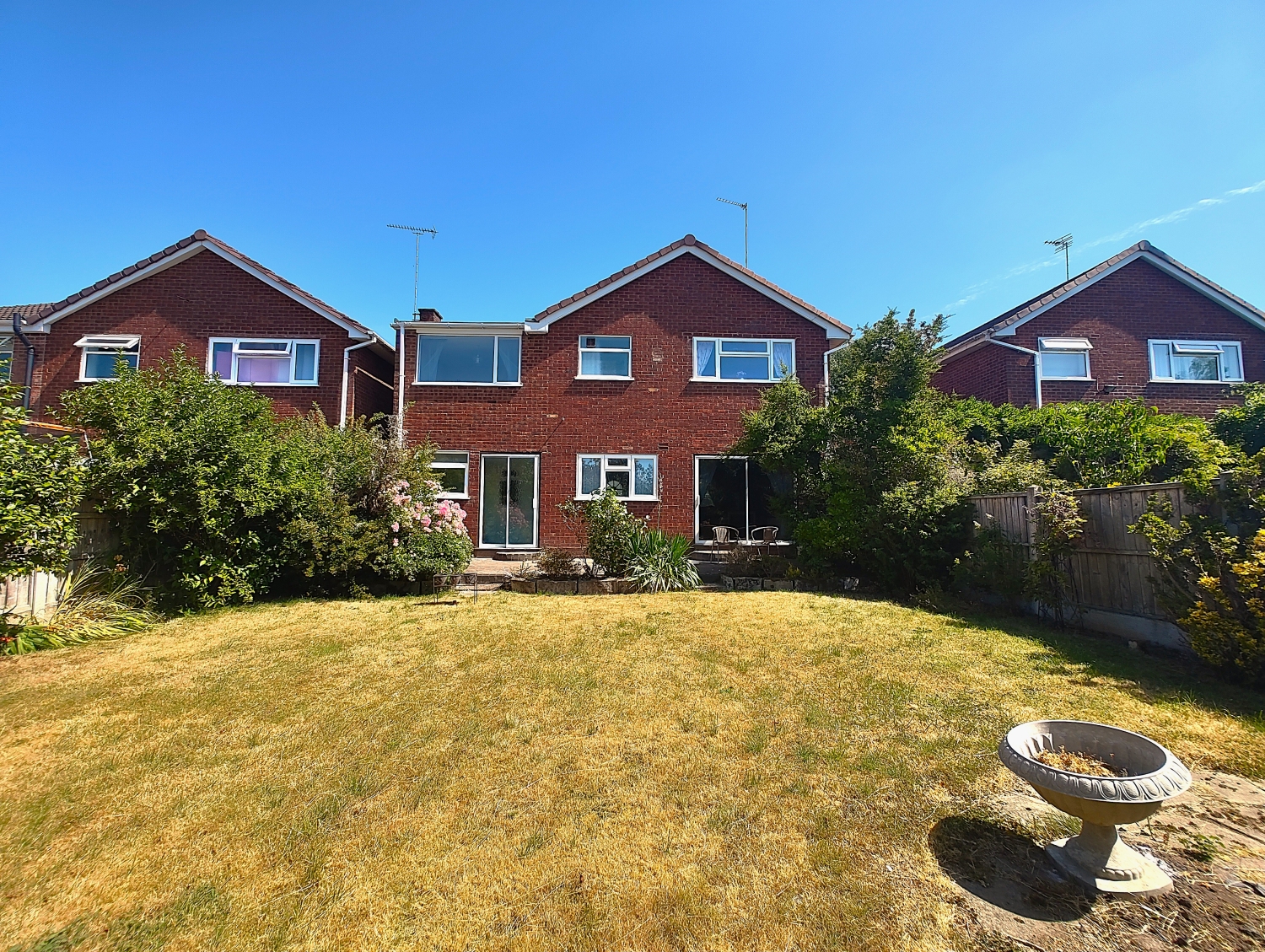 Longmeadow Drive, SEDGLEY, DY3 3QS
