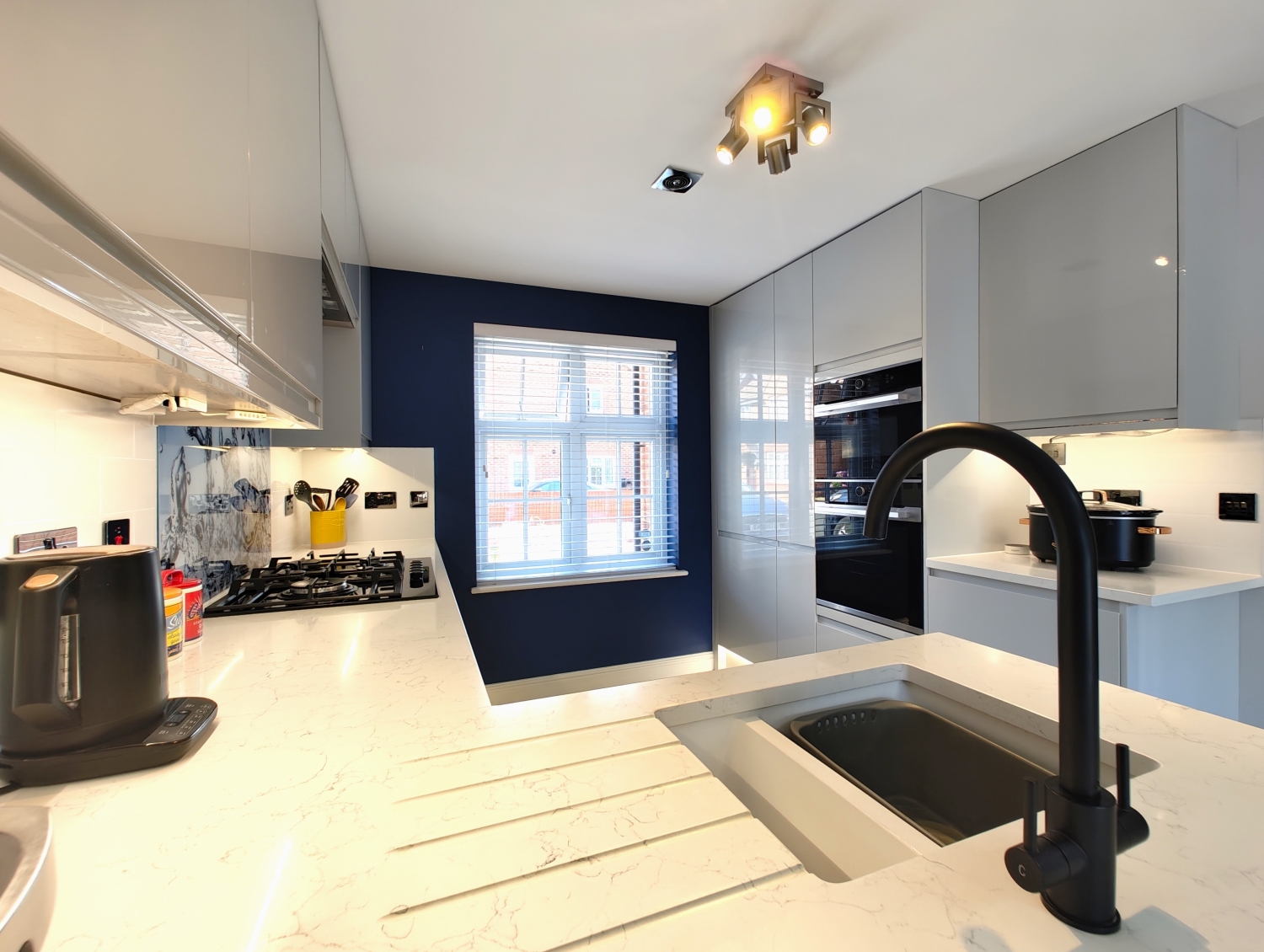 Himley Close, Bilston, West Midlands, WV14 0LJ