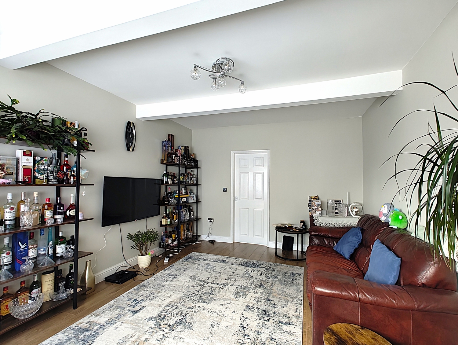 Beach Road, Bilston, West Midlands, WV14 6QF