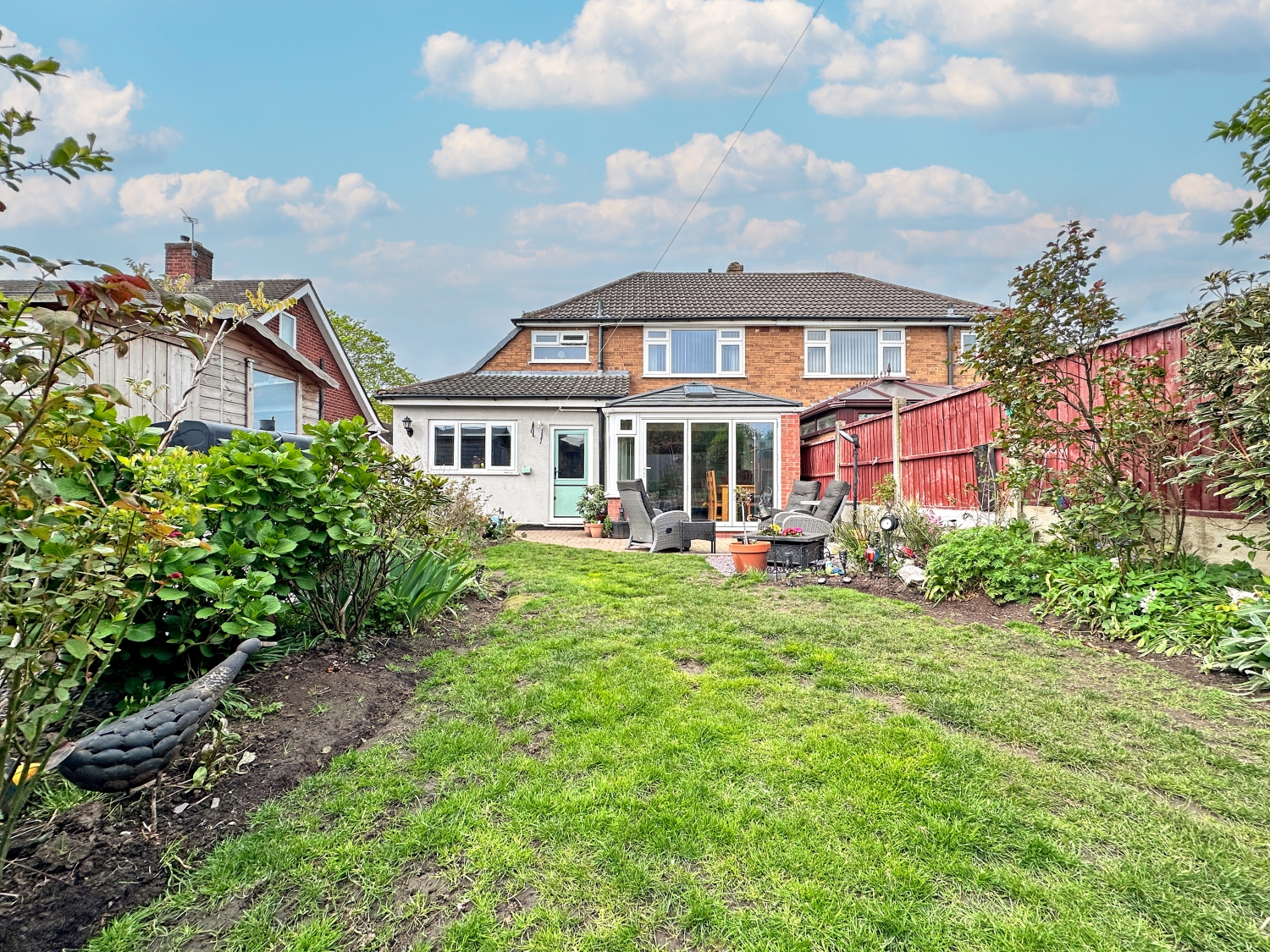 Elizabeth Walk, TIPTON, DY4 0AL