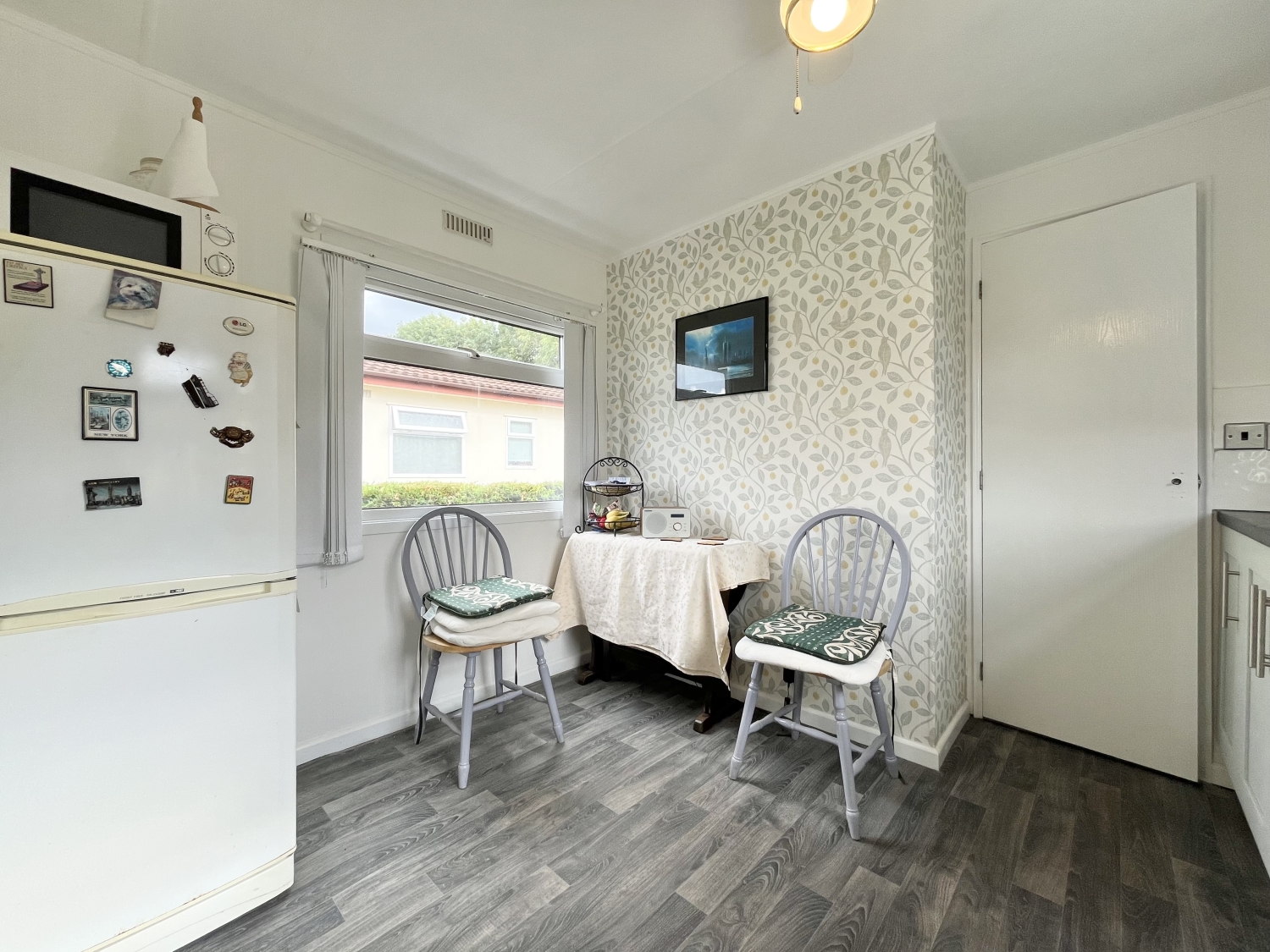 The Homelands, Coven Heath, WV10