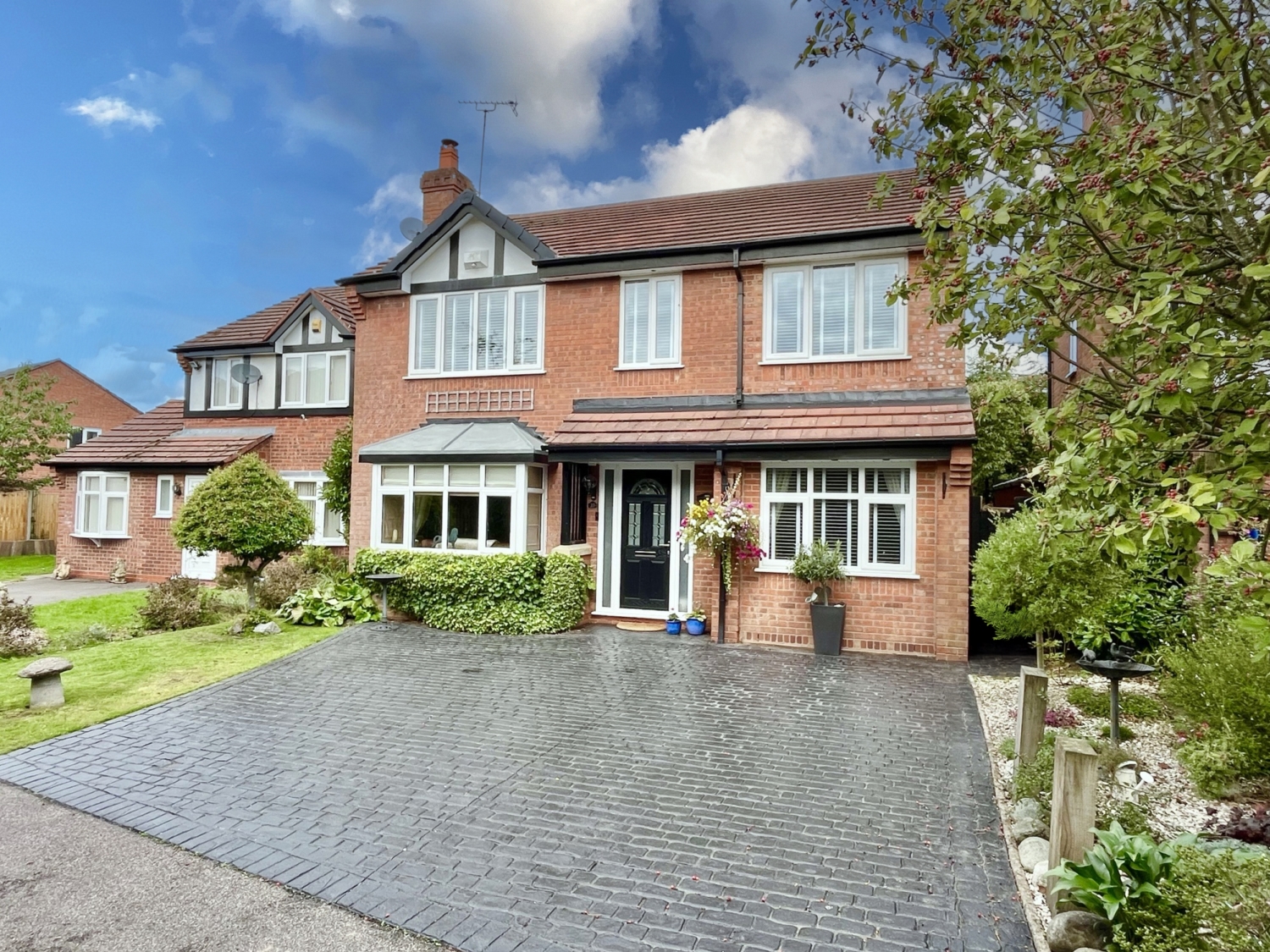 Brookhouse Lane, Featherstone, WV10