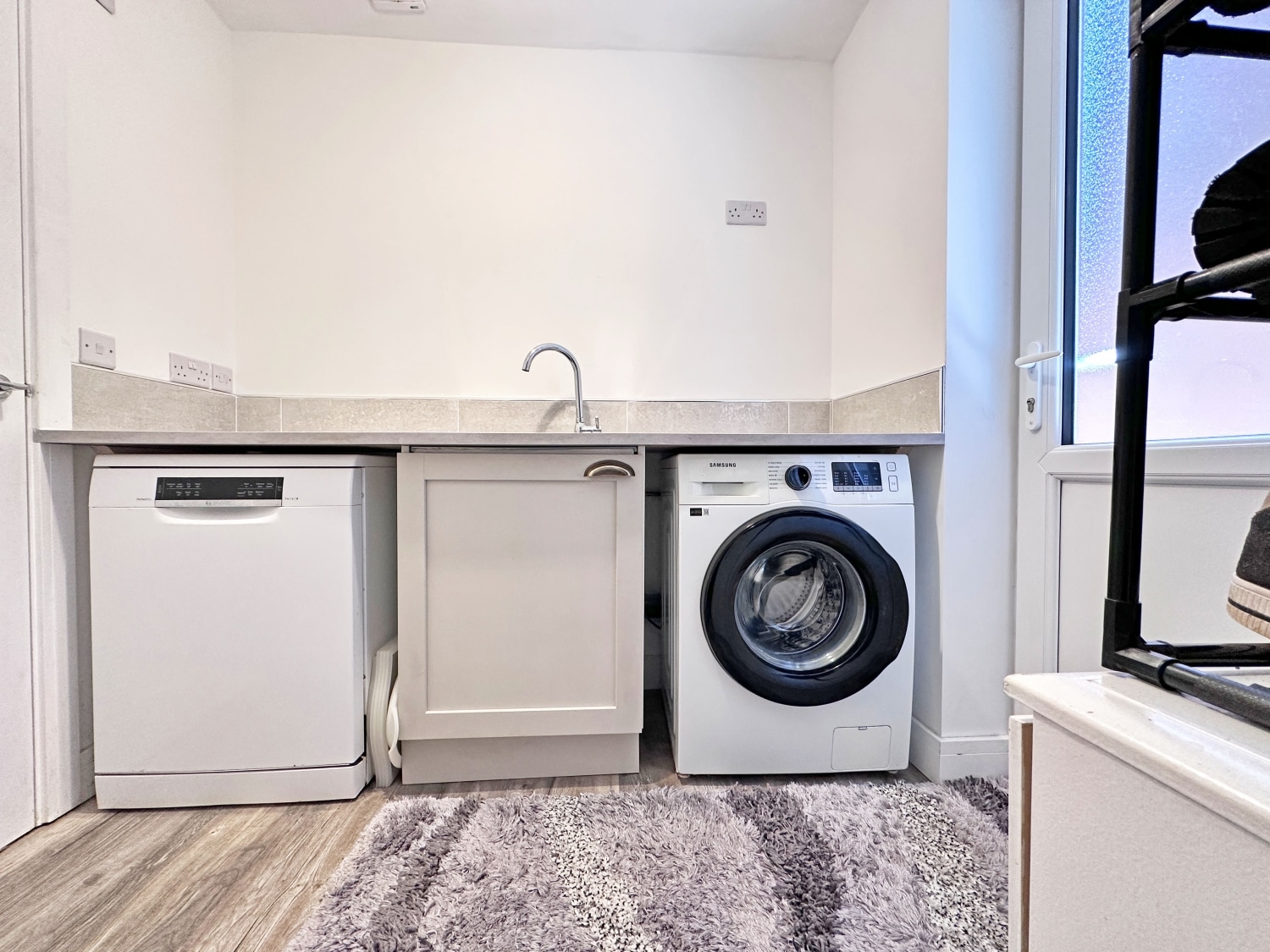 Brookfield Way, TIPTON, DY4 0NE
