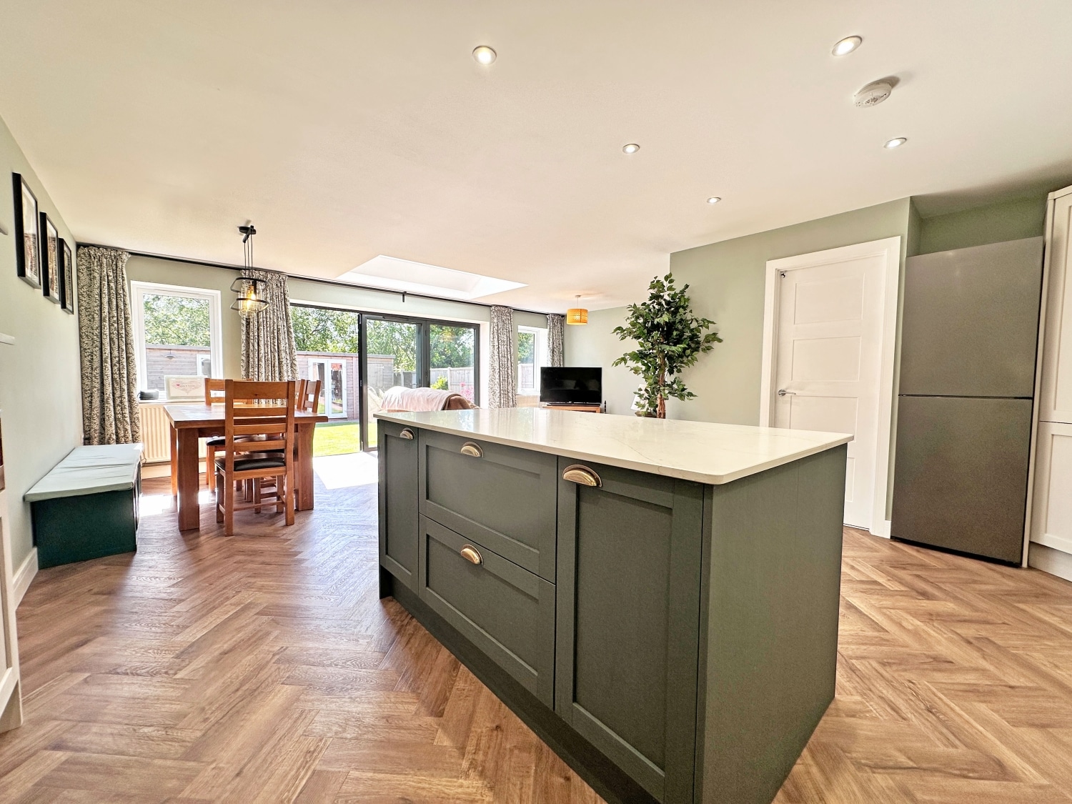Brookfield Way, TIPTON, DY4 0NE