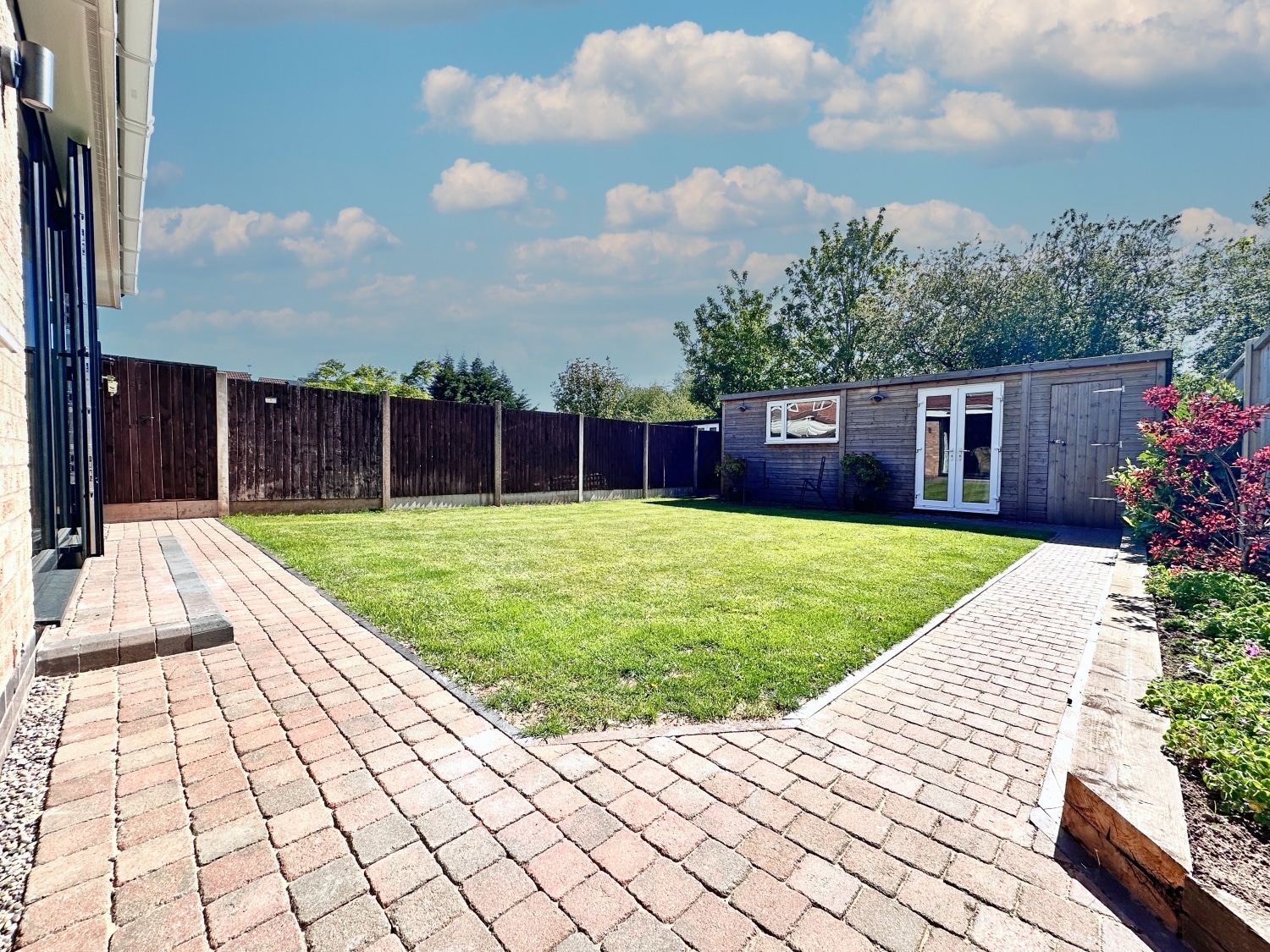 Brookfield Way, TIPTON, DY4 0NE