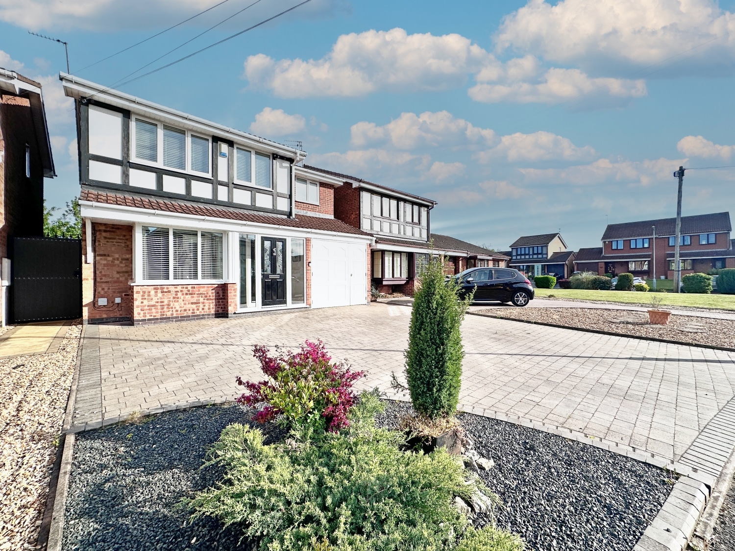 Brookfield Way, TIPTON, DY4 0NE