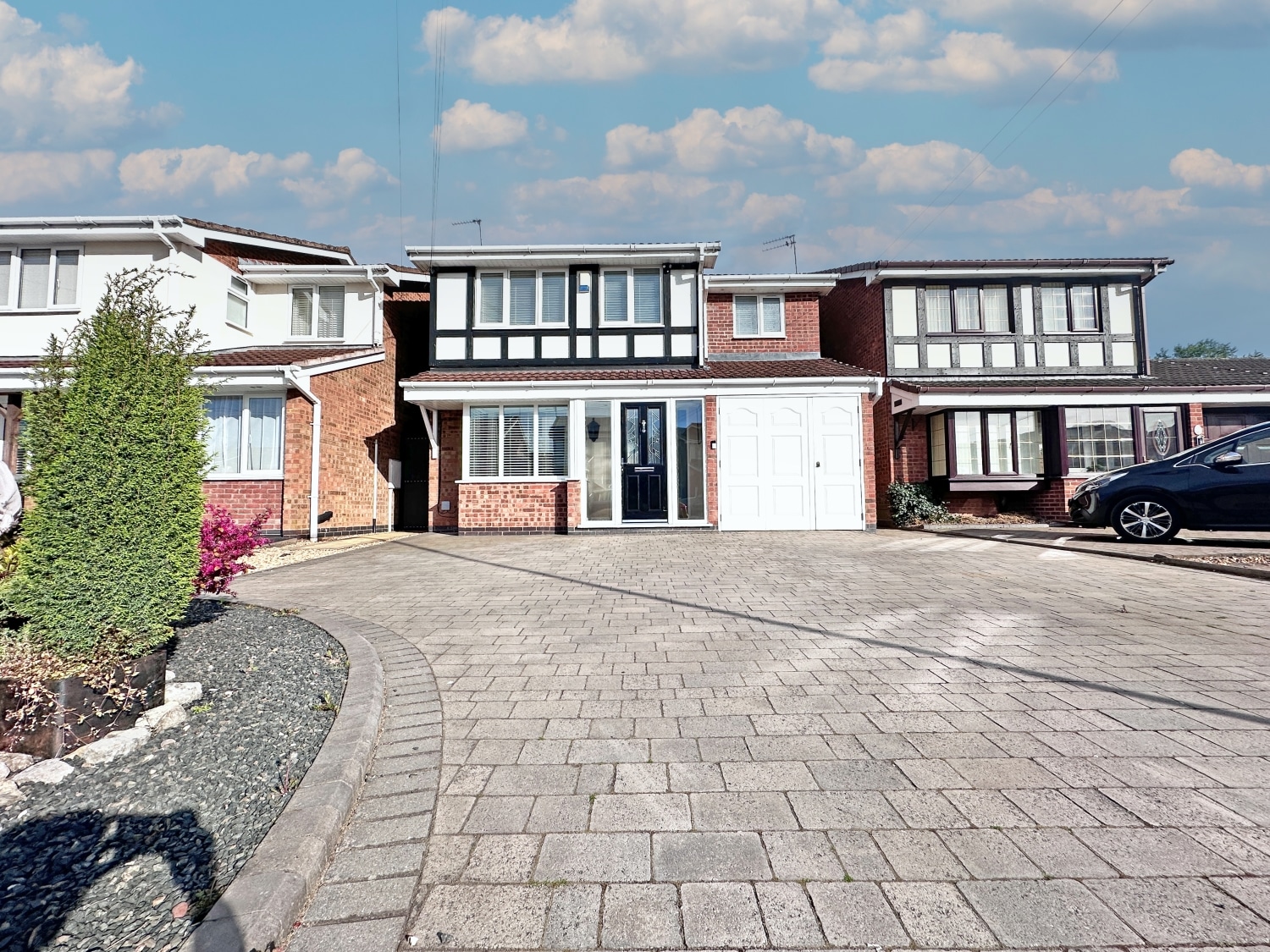 Brookfield Way, TIPTON, DY4 0NE