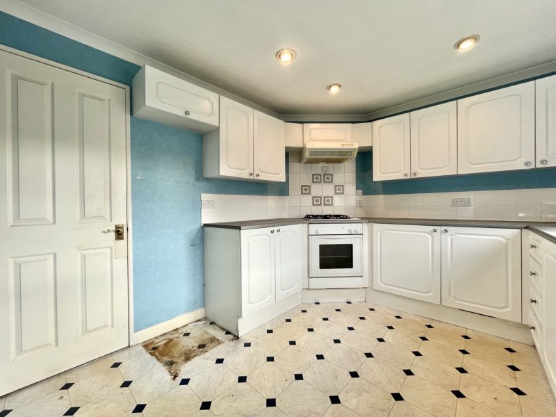 Oxley Court, Wolverhampton, WV10