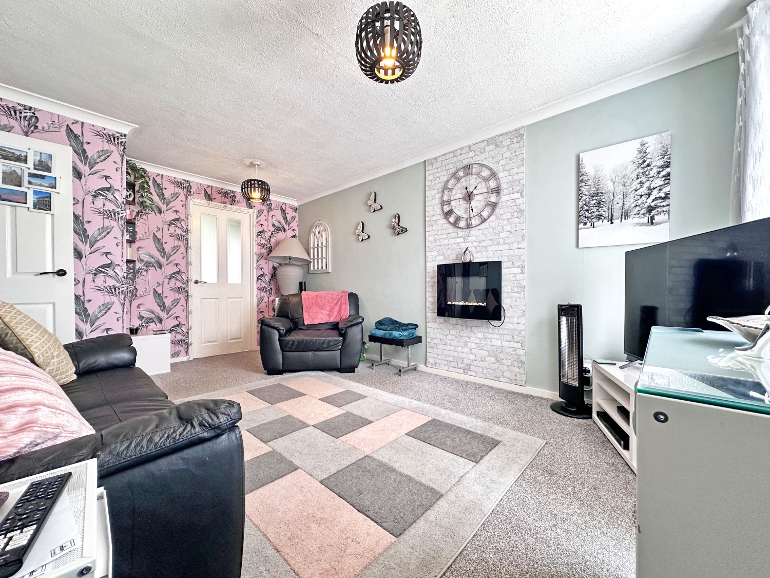Oakthorpe Gardens, TIVIDALE, OLDBURY, B69 2LE