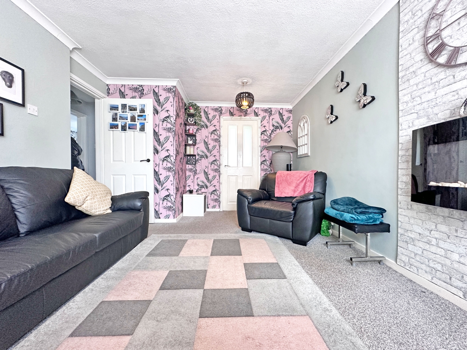 Oakthorpe Gardens, TIVIDALE, OLDBURY, B69 2LE