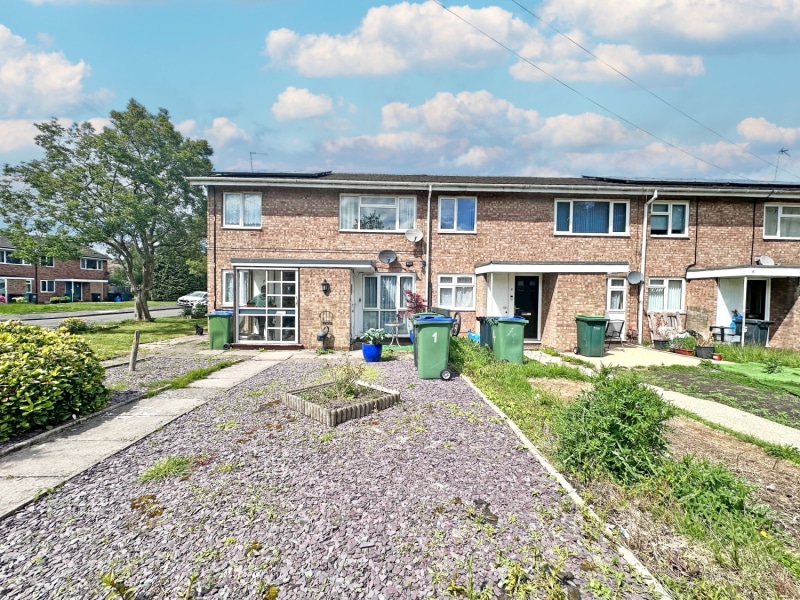 Oakthorpe Gardens, TIVIDALE, OLDBURY, B69 2LE