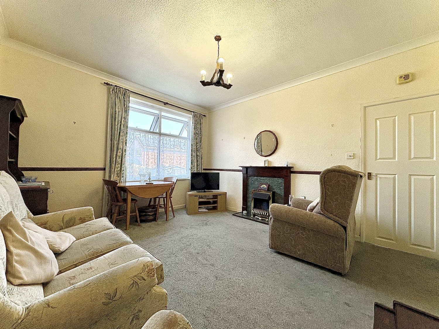 Sedgley Road, Woodsetton, DY1 4LJ