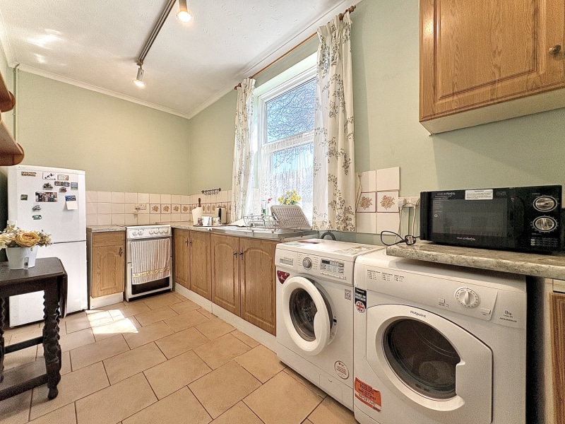 Sedgley Road, Woodsetton, DY1 4LJ