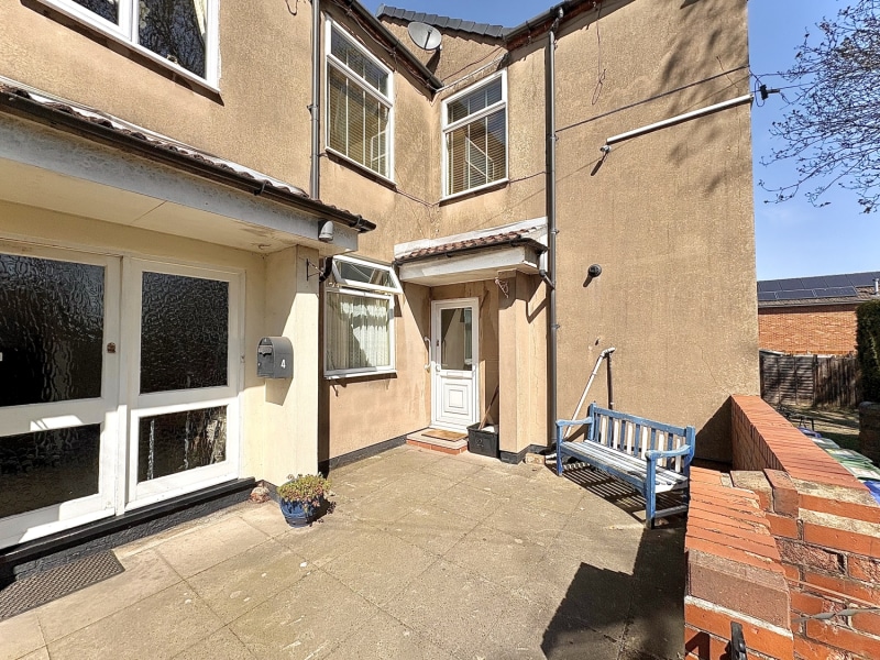 Sedgley Road, Woodsetton, DY1 4LJ