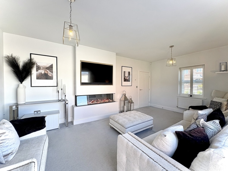 Millfield Road, Albrighton WV7
