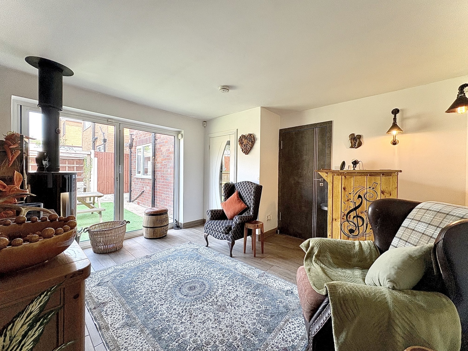 Cotwall End Road, LOWER GORNAL, DY3 3EJ