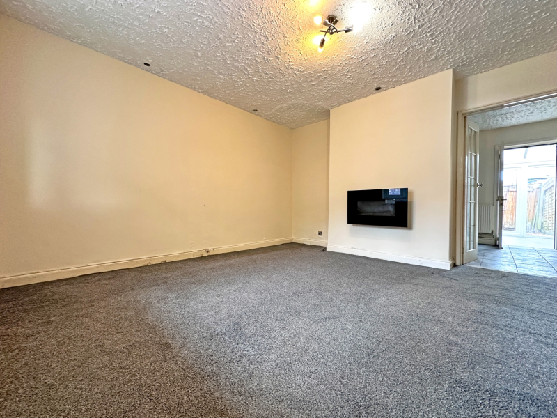 Windsor Road, TIPTON, DY4 0XT