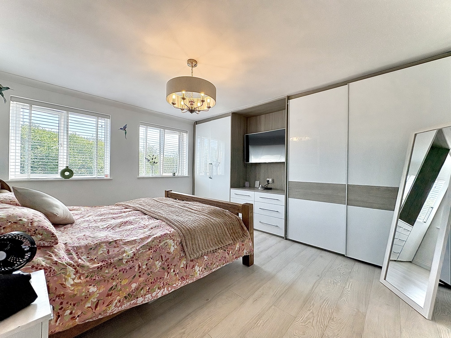 Cotwall End Road, LOWER GORNAL, DY3 3EJ