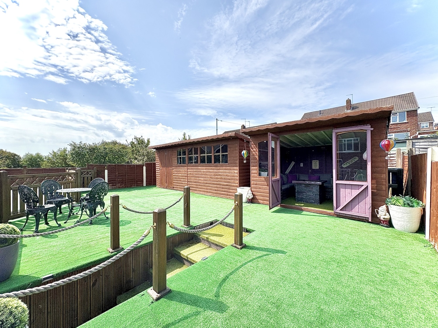 Cotwall End Road, LOWER GORNAL, DY3 3EJ