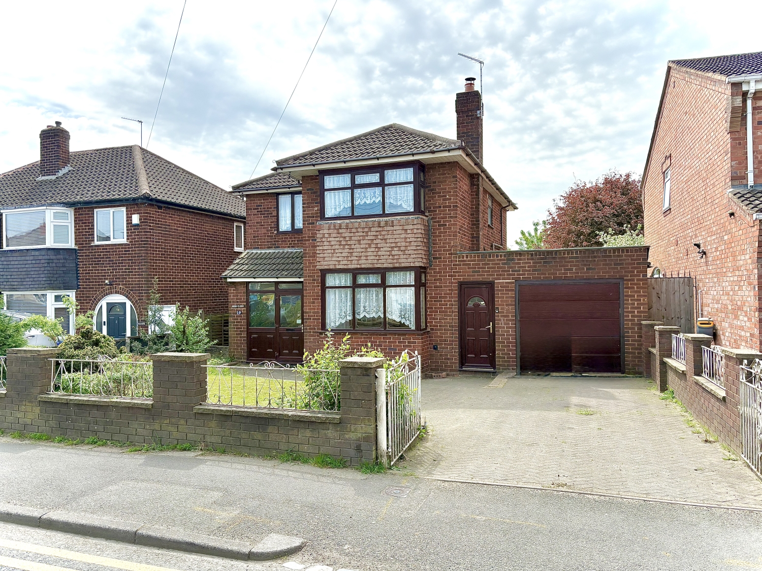 Bradleys Lane, Wallbrook, Bilston, West Midlands, WV14 8YF