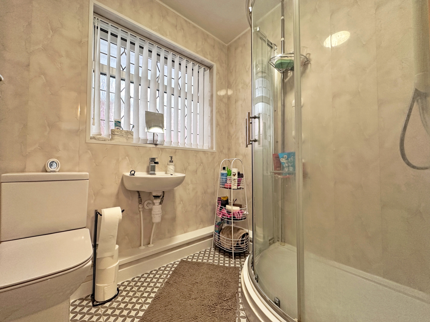 Waterfield Close, FOXYARDS, TIPTON, DY4 8BB