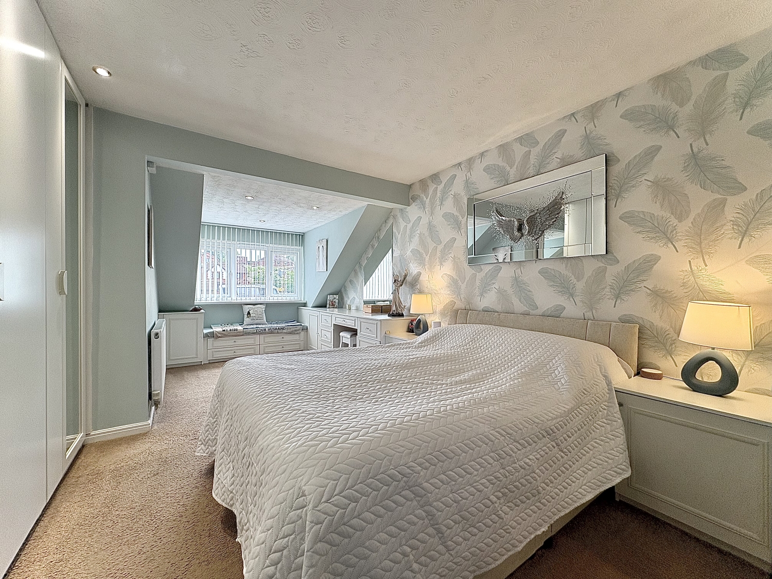 Nicholds Close, COSELEY, WV14 9JS