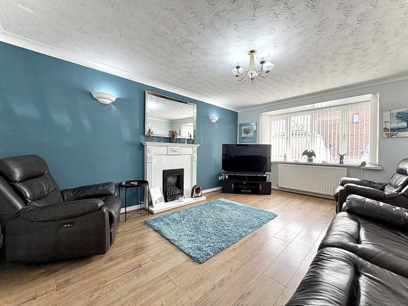 Nicholds Close, COSELEY, WV14 9JS
