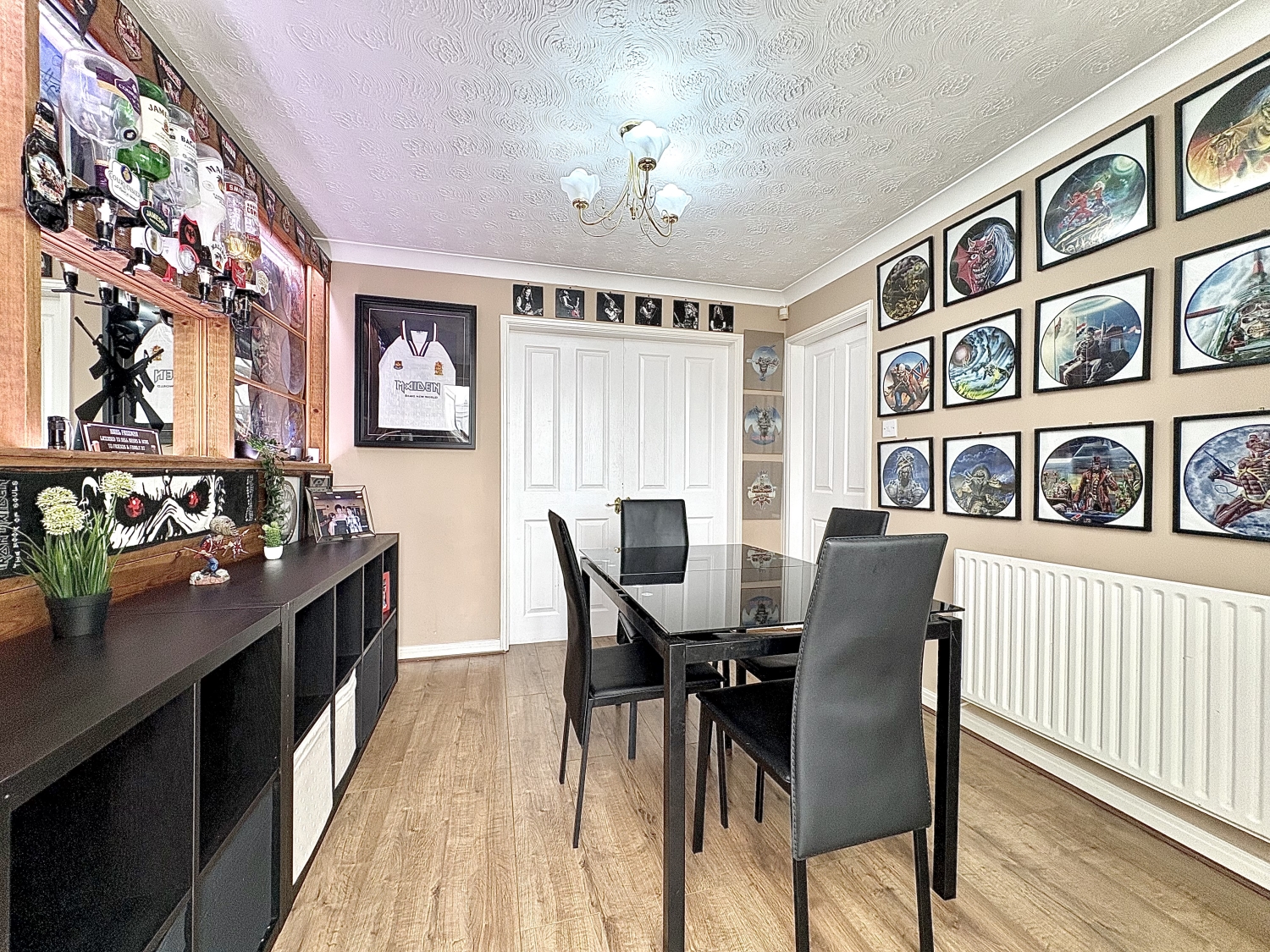 Nicholds Close, COSELEY, WV14 9JS