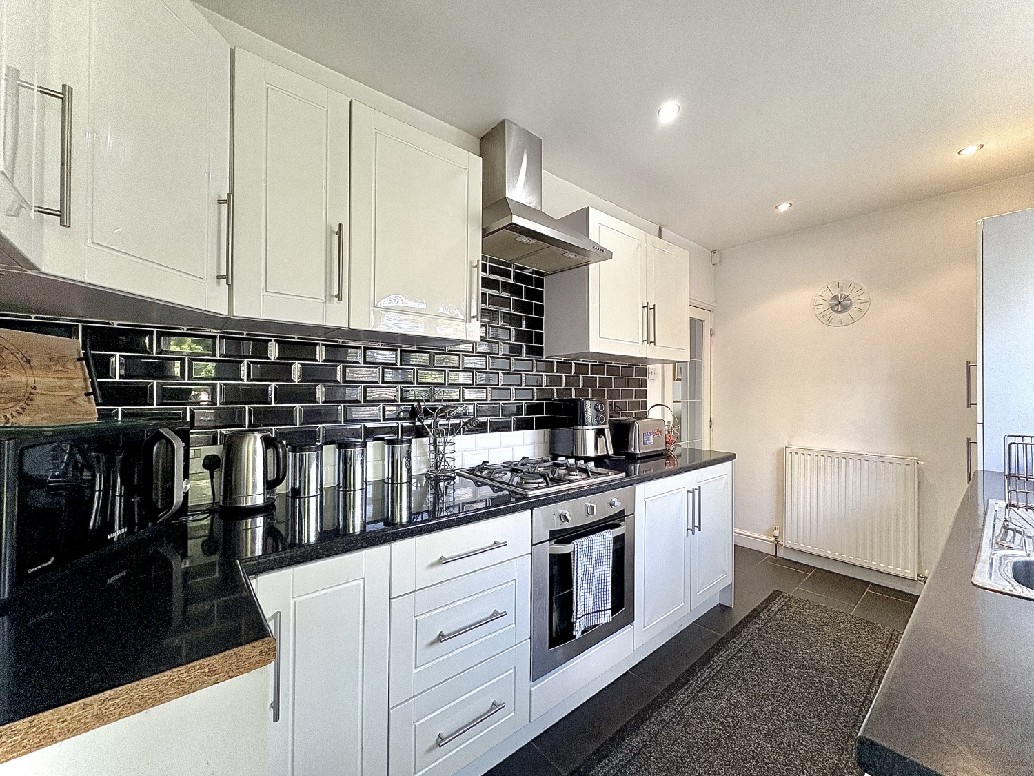 Dovedale Road, Ettingshall Park, Wolverhampton, West Midlands, WV4 6RF