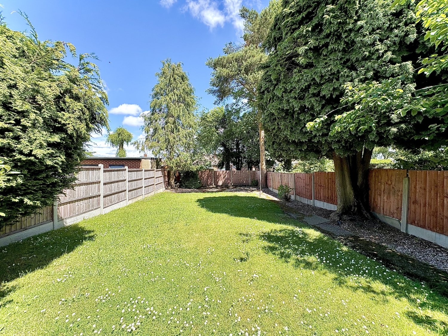 Dovedale Road, Ettingshall Park, Wolverhampton, West Midlands, WV4 6RF