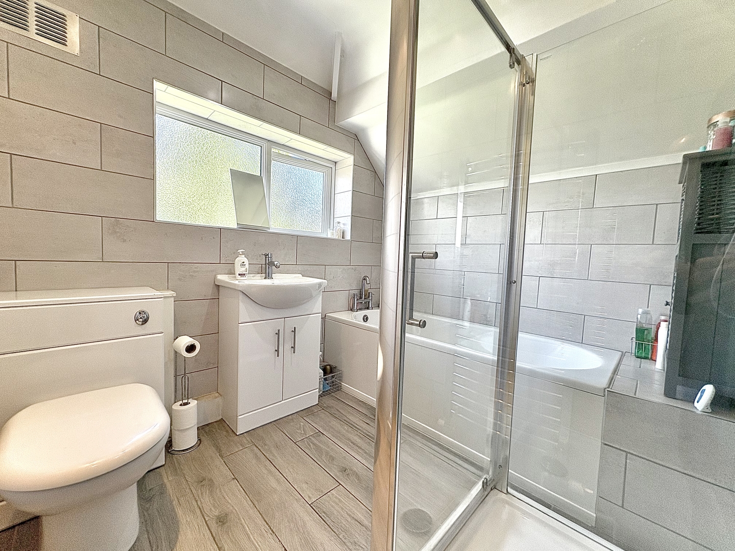 Dovedale Road, Ettingshall Park, Wolverhampton, West Midlands, WV4 6RF
