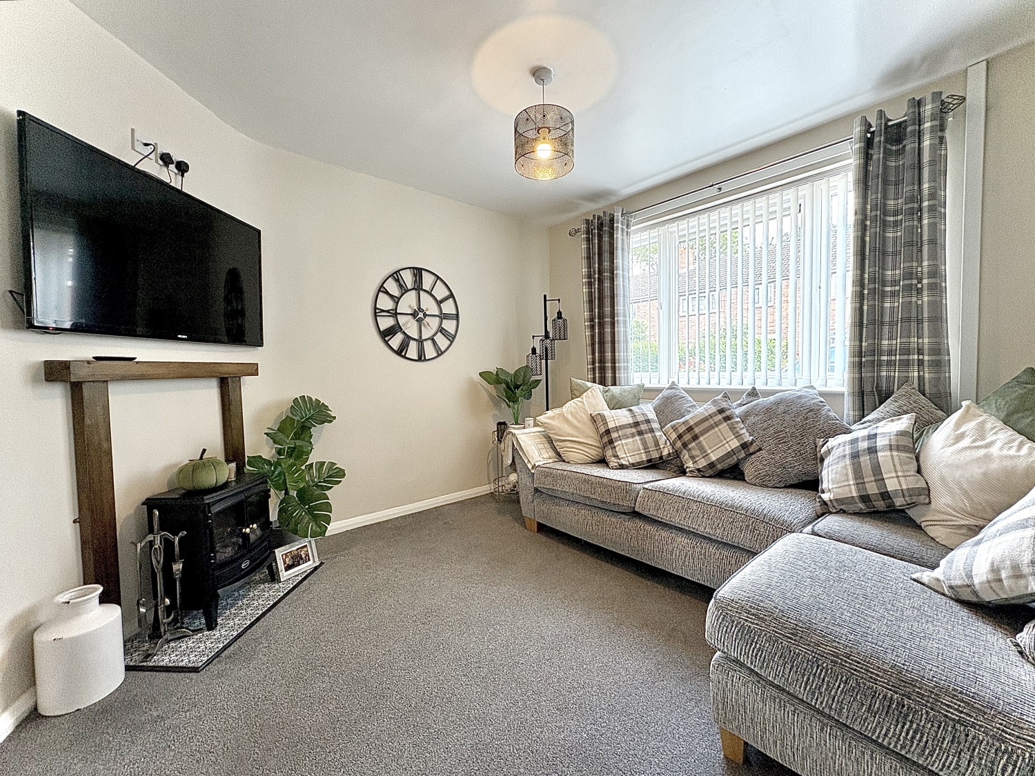 School Green, Bilston, WV14 6DZ