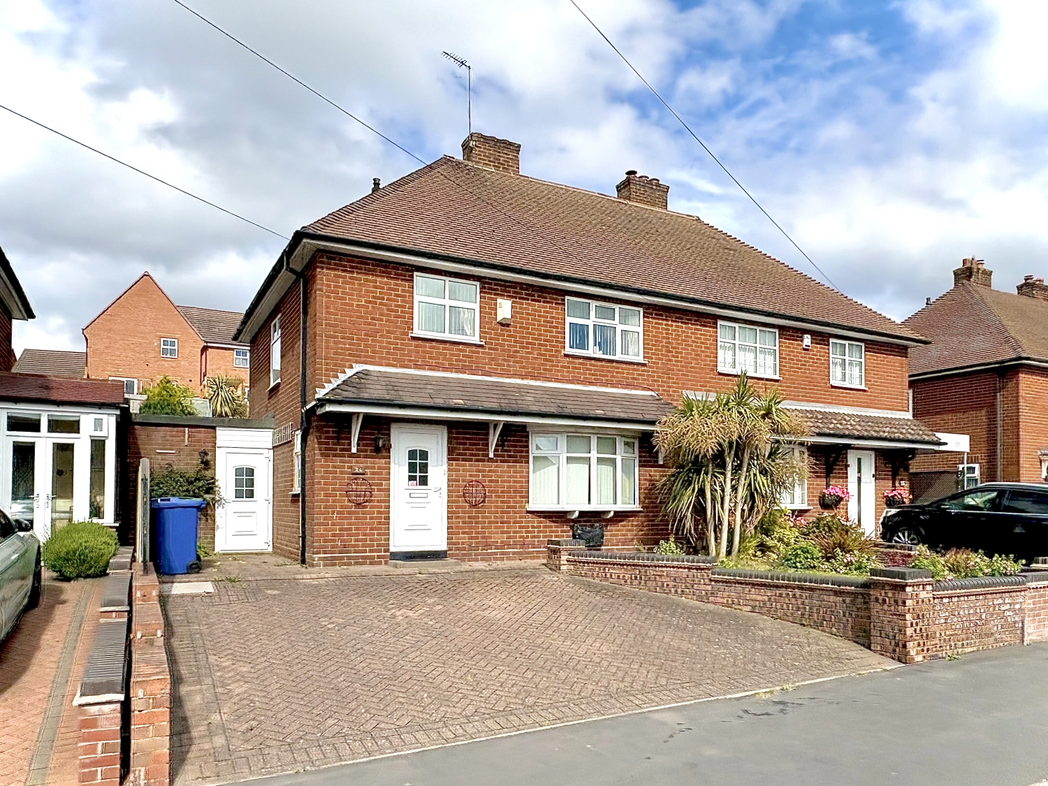 Stickley Lane, LOWER GORNAL, DY3 2JQ
