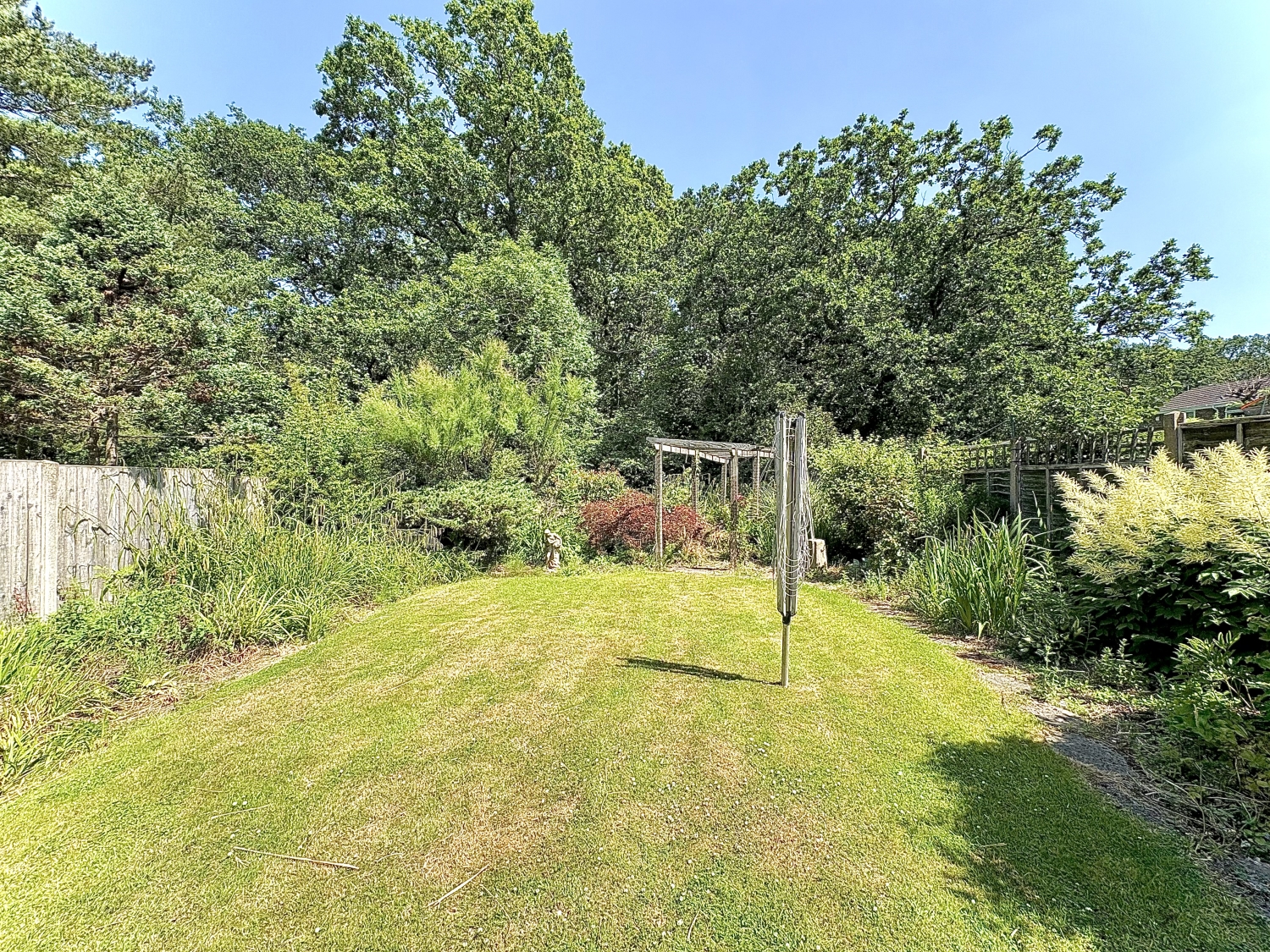 Longmeadow Drive, SEDGLEY, DY3 3QR