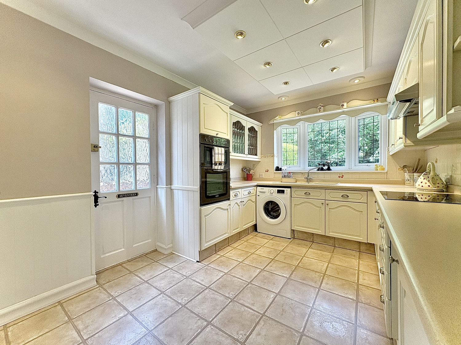 Milton Crescent, THE STRAITS, DY3 3DS