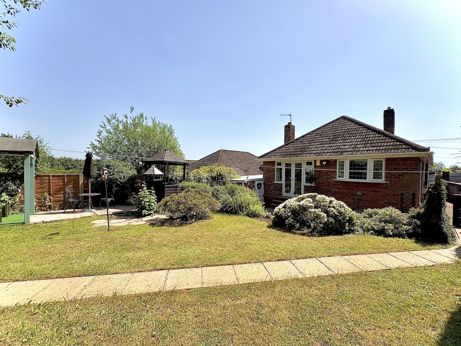 Milton Crescent, THE STRAITS, DY3 3DS
