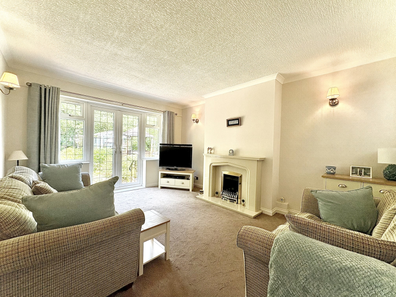 Milton Crescent, THE STRAITS, DY3 3DS