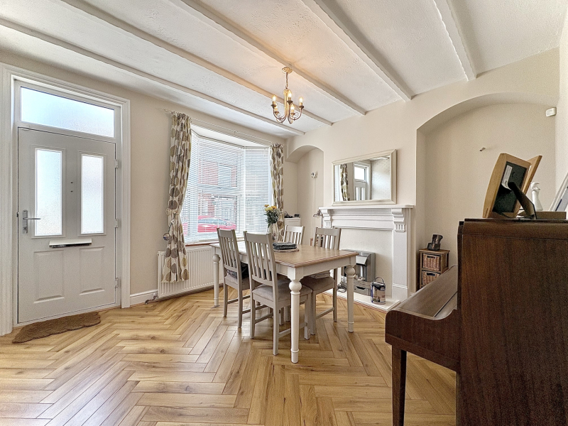 Kings Road, SEDGLEY, West Midlands, DY3 1HS