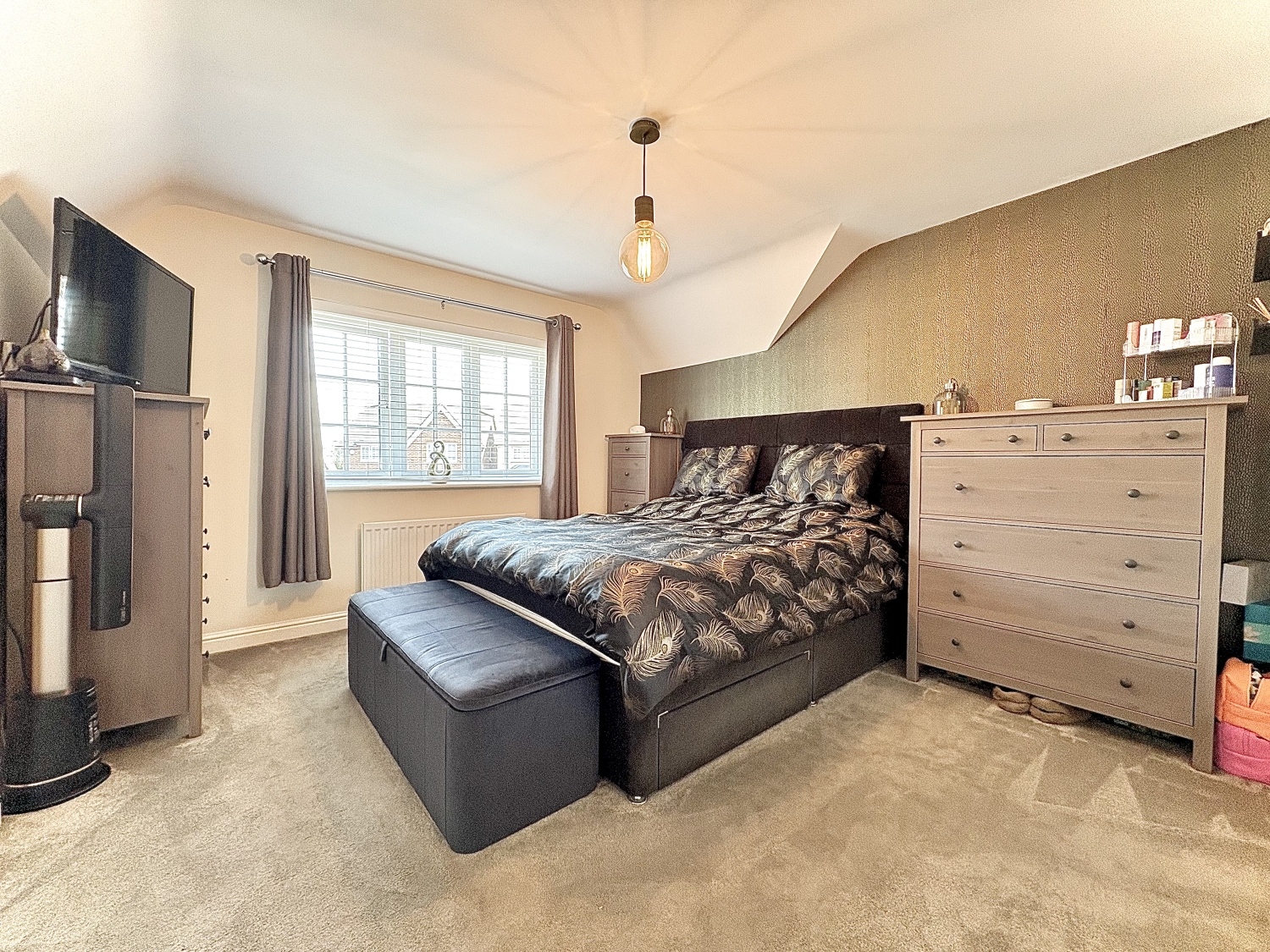 Himley Close, Bilston, WV14 0LJ
