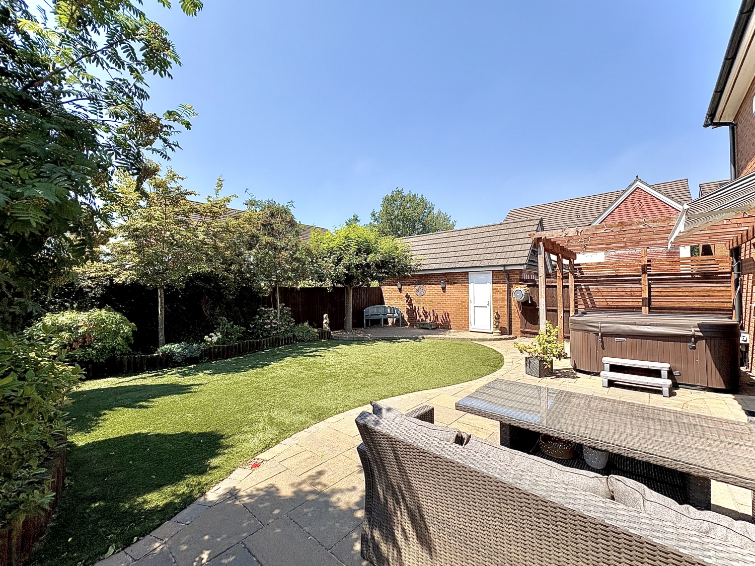 Himley Close, Bilston, WV14 0LJ